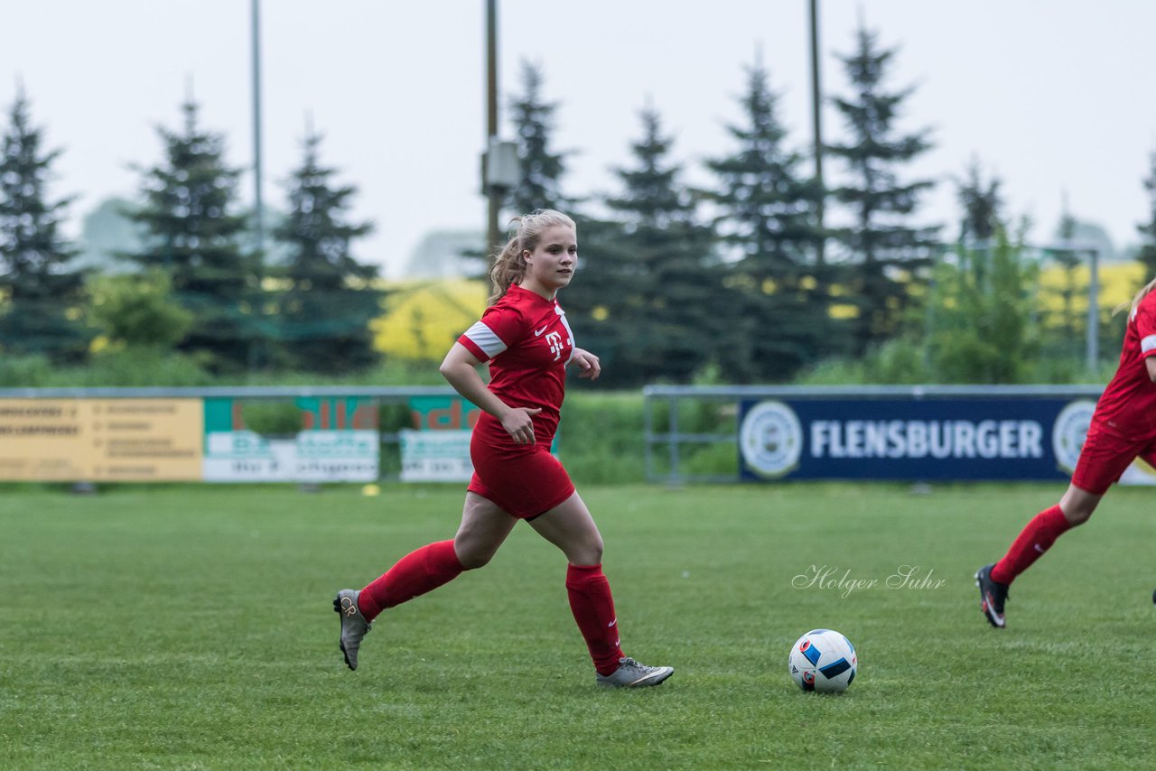 Bild 125 - wCJ SV Steinhorst/Labenz - VfL Oldesloe : Ergebnis: 18:0